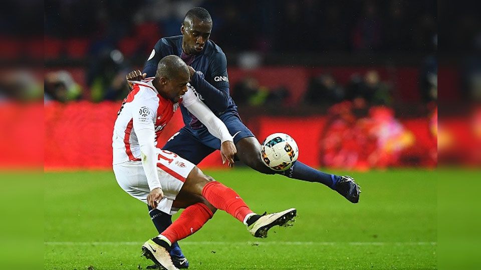 Gelandang PSG, Blaise Matuidi ketika melawan Monaco. Copyright: &copy; Getty Images